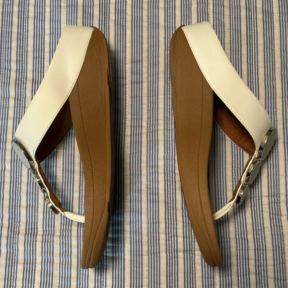 NWT FitFlop White and Brown Sandals - Picture 3 of 5